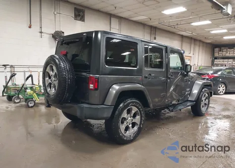 2016 Jeep Wrangler Unlimited Sahara z USA, uszkodzony, nr VIN 1C4BJWEG3GL172532